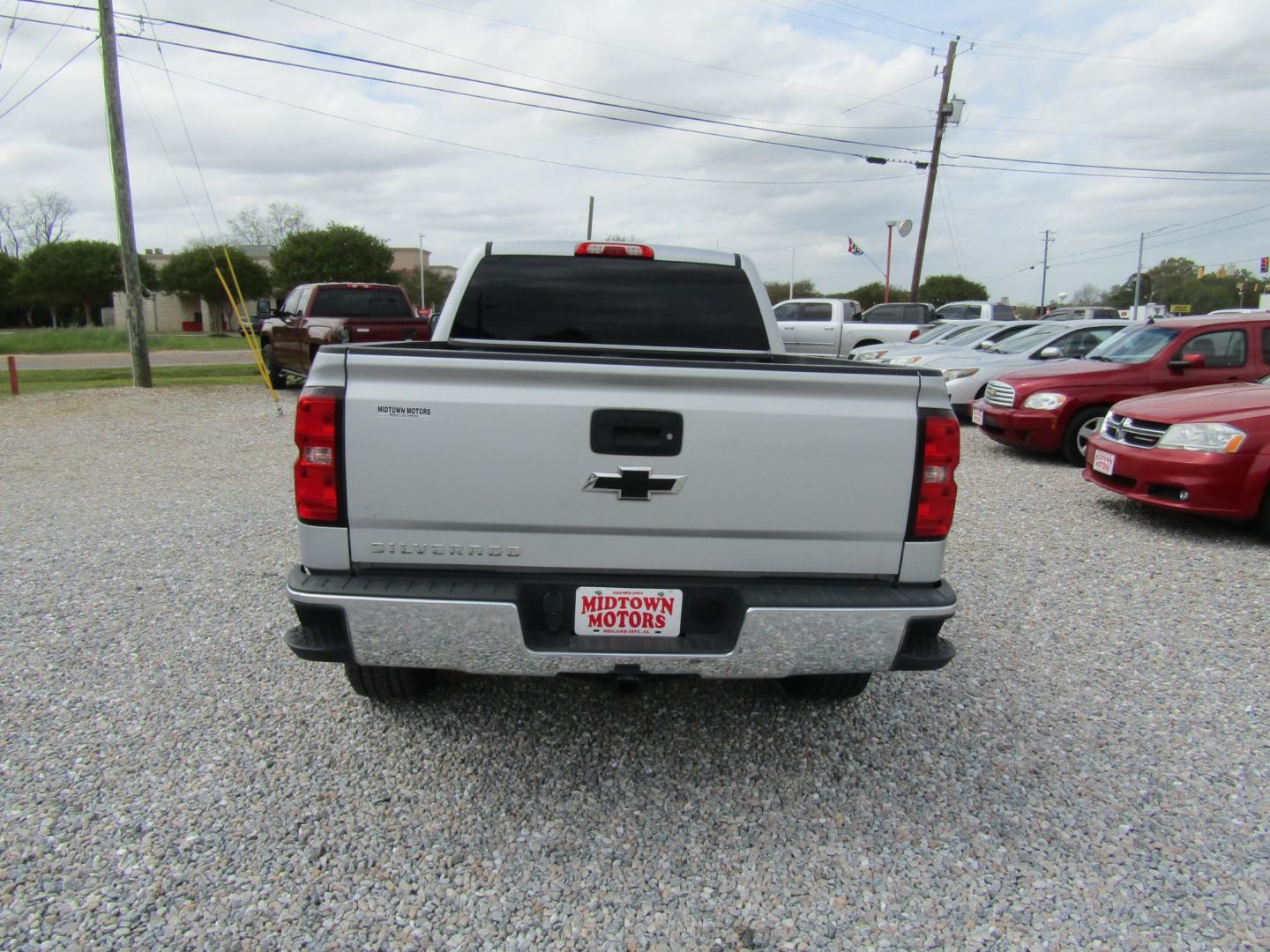 2016 Silver /Gray Chevrolet Silverado 1500 Work Truck Double Cab 2WD (1GCRCNEC2GZ) with an 5.3L V8 OHV 16V engine, Automatic transmission, located at 15016 S Hwy 231, Midland City, AL, 36350, (334) 983-3001, 31.306210, -85.495277 - Photo#6